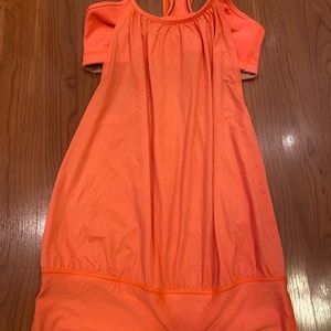 EUC Lululemon no limits tank size 4